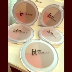 It cosmetics live, laugh, vitality face disc